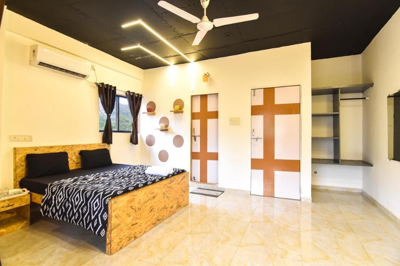 Empyrean Stay Ll 3Bhk Ll Jaguar Villa Ll Ac Ll Pvt Pool Ll Luxury Лонавала Экстерьер фото
